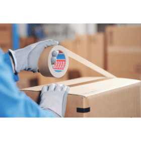 tesa 4713 Cinta adhesiva de papel Kraft ecológico FSC desechable con el cartón - Certificado INGEDE 12 - 50 mm x 50 m - Imagen 3